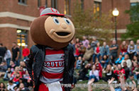 NUS發(fā)現(xiàn)檢測老年人早期癡呆癥狀新方法