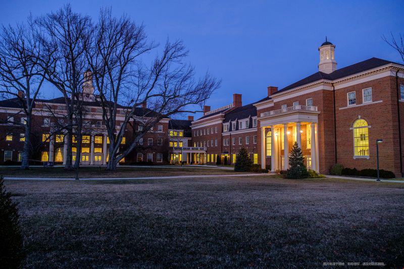 杜克大學(xué)碩士就讀申請(qǐng)條件及費(fèi)用3.jpg 杜克大學(xué)3.jpg