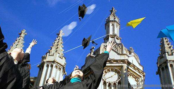 美國本科申請(qǐng)注意事項(xiàng) 美國本科申請(qǐng)注意事項(xiàng)