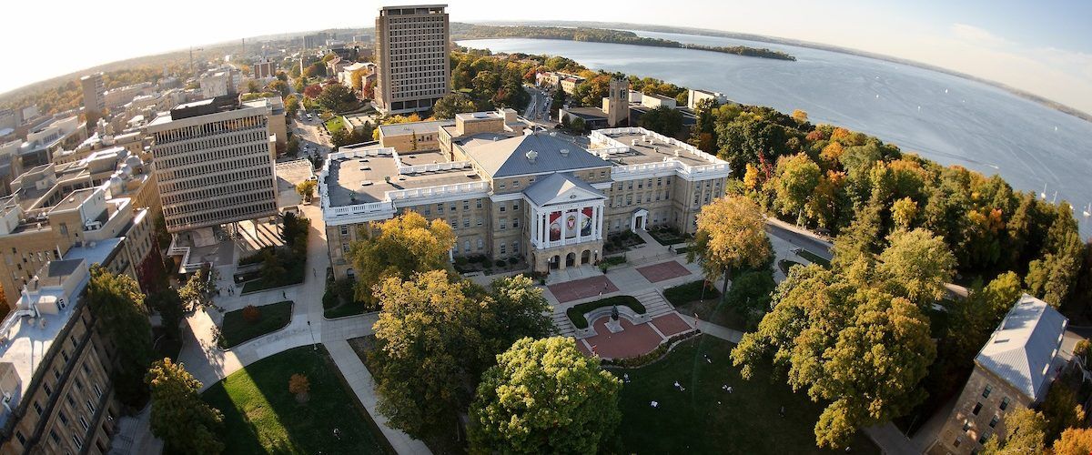 威斯康星大學(xué).jpg 威斯康星大學(xué).jpg