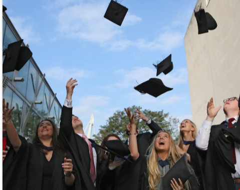 英國本科畢業回國發展.png 英國本科畢業回國發展.png