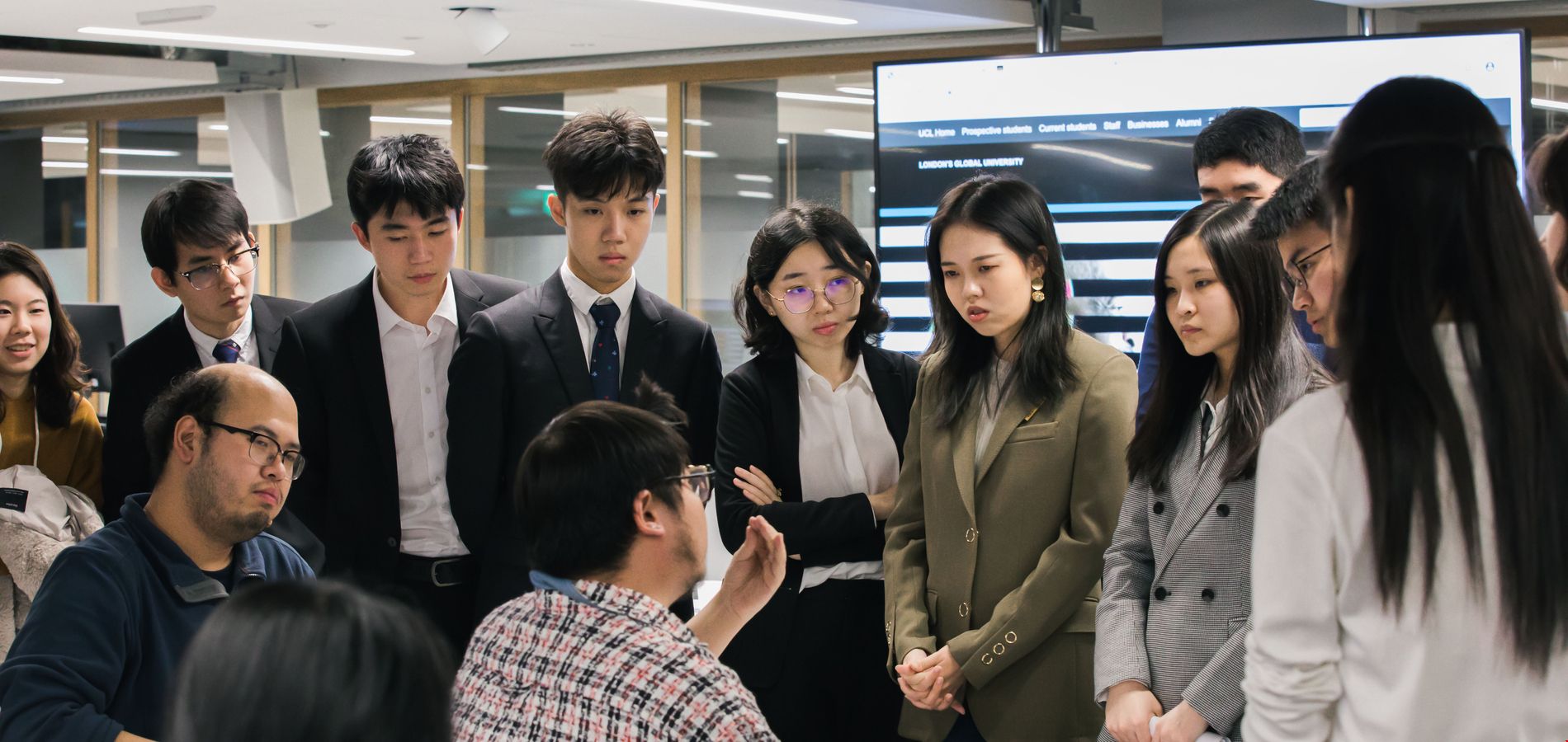 倫敦大學學院中國學生.jpg 倫敦大學學院中國學生.jpg