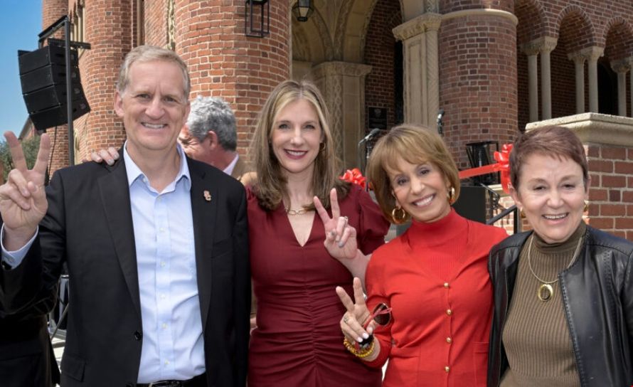 南加州大學戲劇學院翻新完成.png 南加州大學戲劇學院翻新完成.png