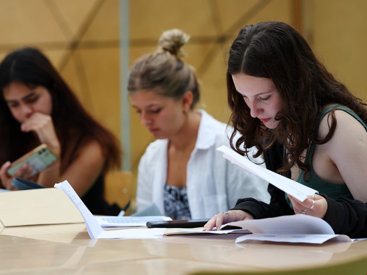 alevel重考影響英國大學申請嗎.jpg alevel重考影響英國大學申請嗎.jpg