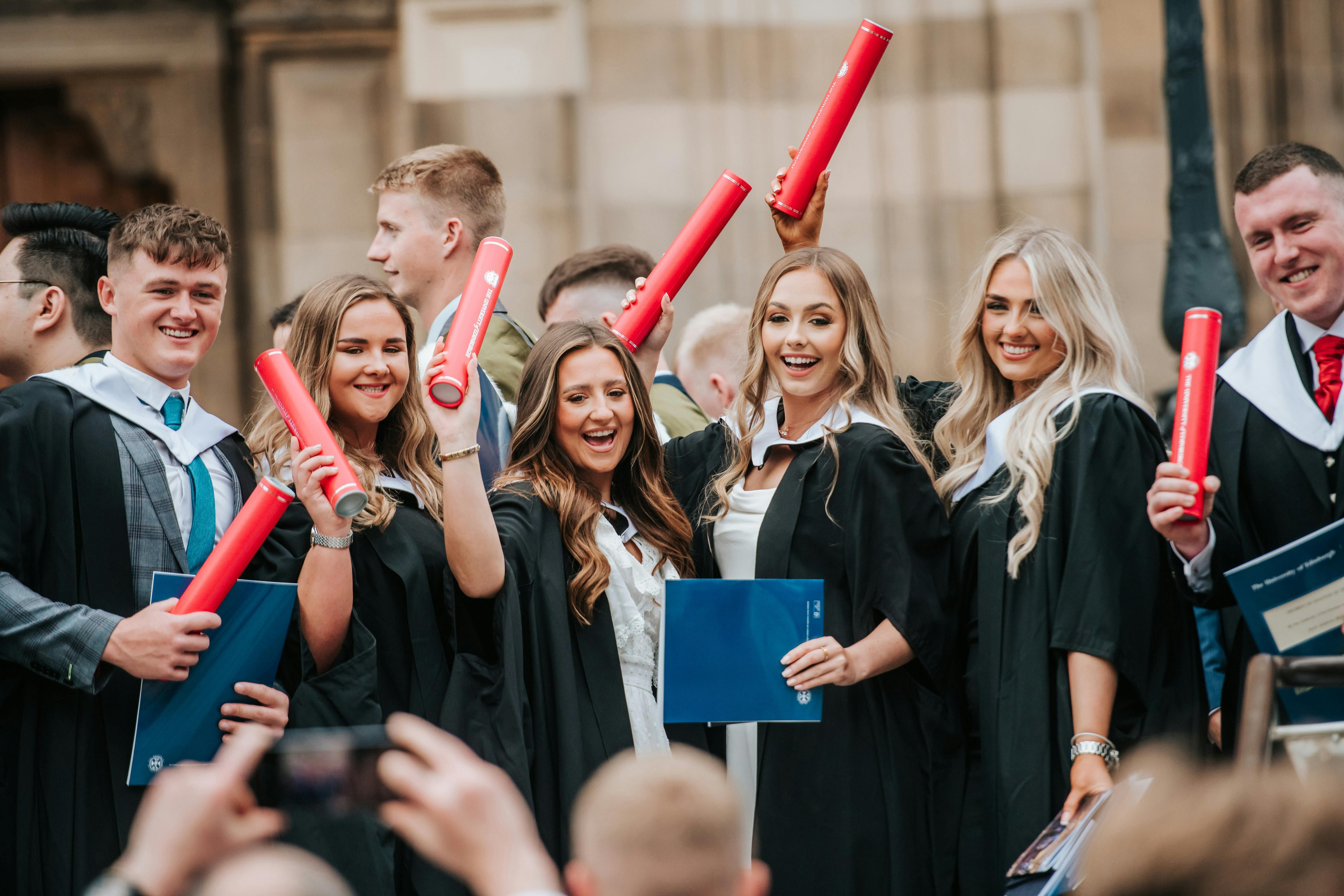 愛(ài)丁堡大學(xué)碩士招生喜好.jpg 愛(ài)丁堡大學(xué)碩士招生喜好.jpg