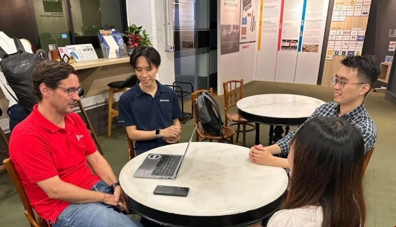 NUS聯合微軟發布AI加速計劃.png NUS聯合微軟發布AI加速計劃.png